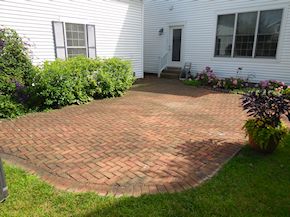 Easton Maryland patio in need of cleaning