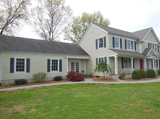 pressure washing Siding cleaning - Easton, Maryland